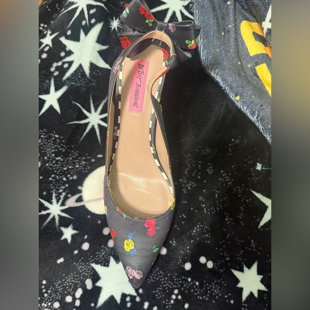 Betsey Johnson Black Floral Heels